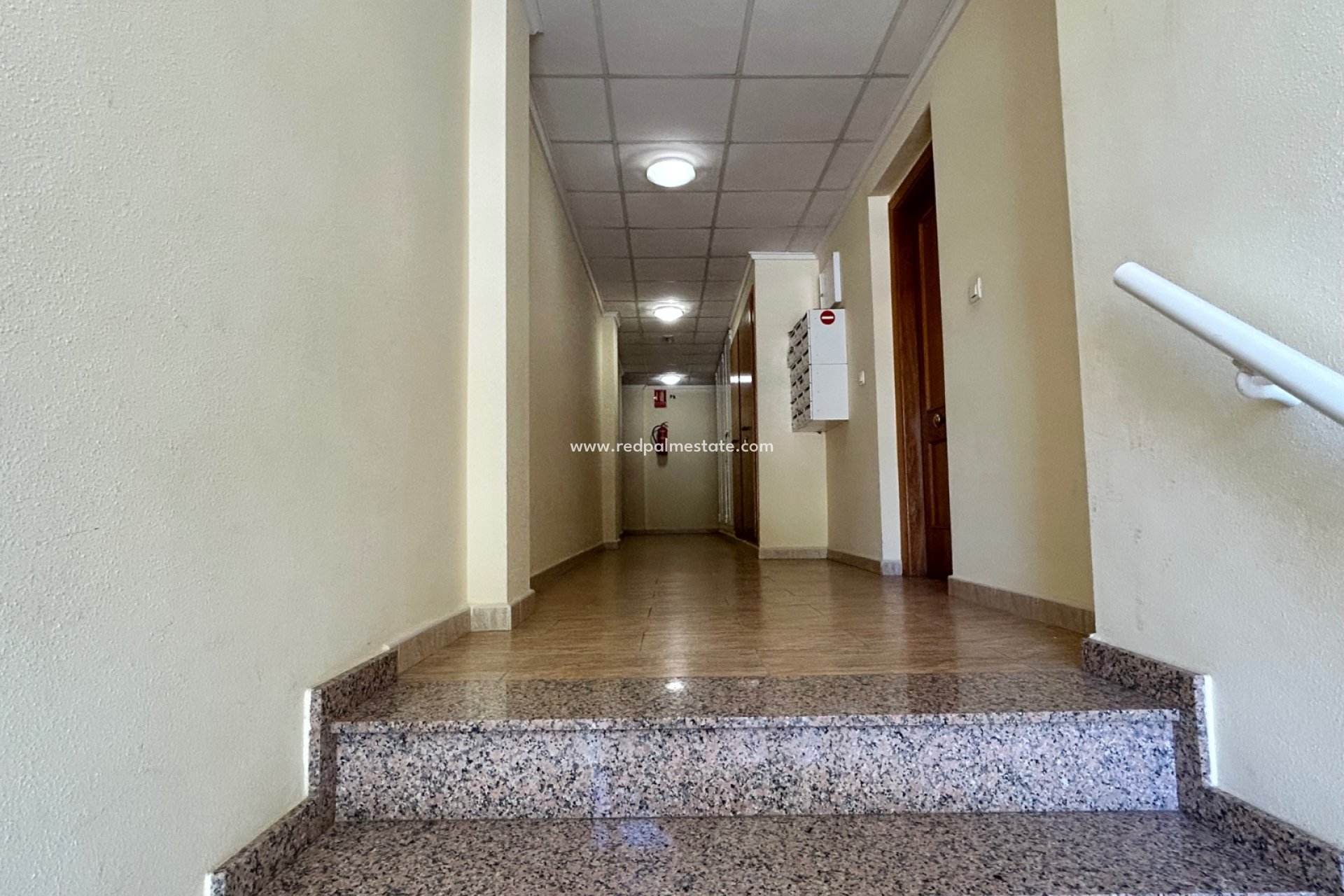 Revente - Appartements -
Jacarilla - Inland