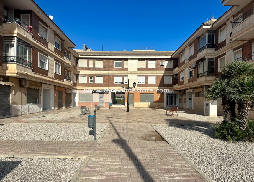 Revente - Appartements -
Jacarilla - Inland