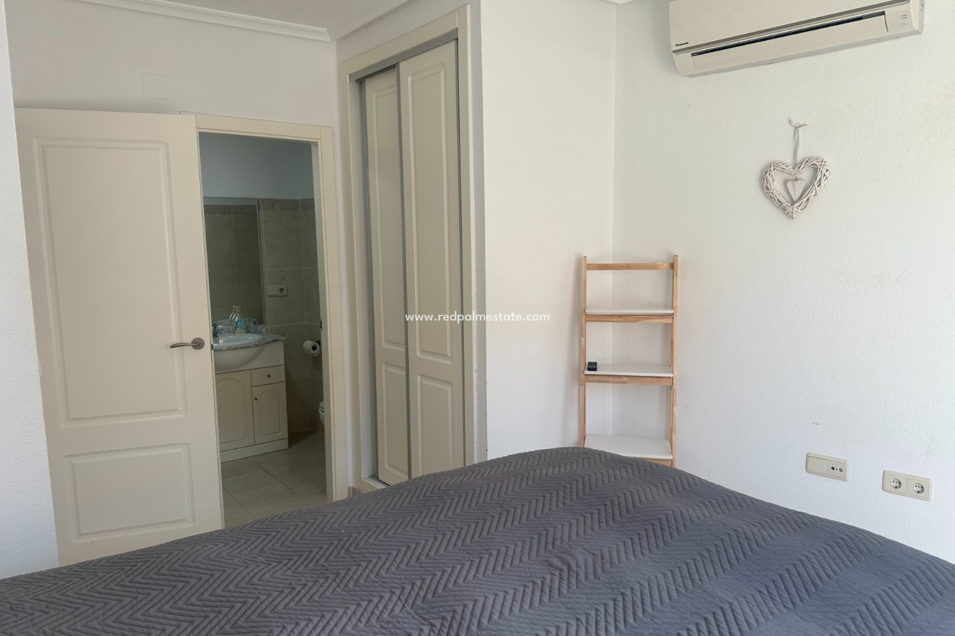 Revente - Appartements -
Jacarilla - Inland