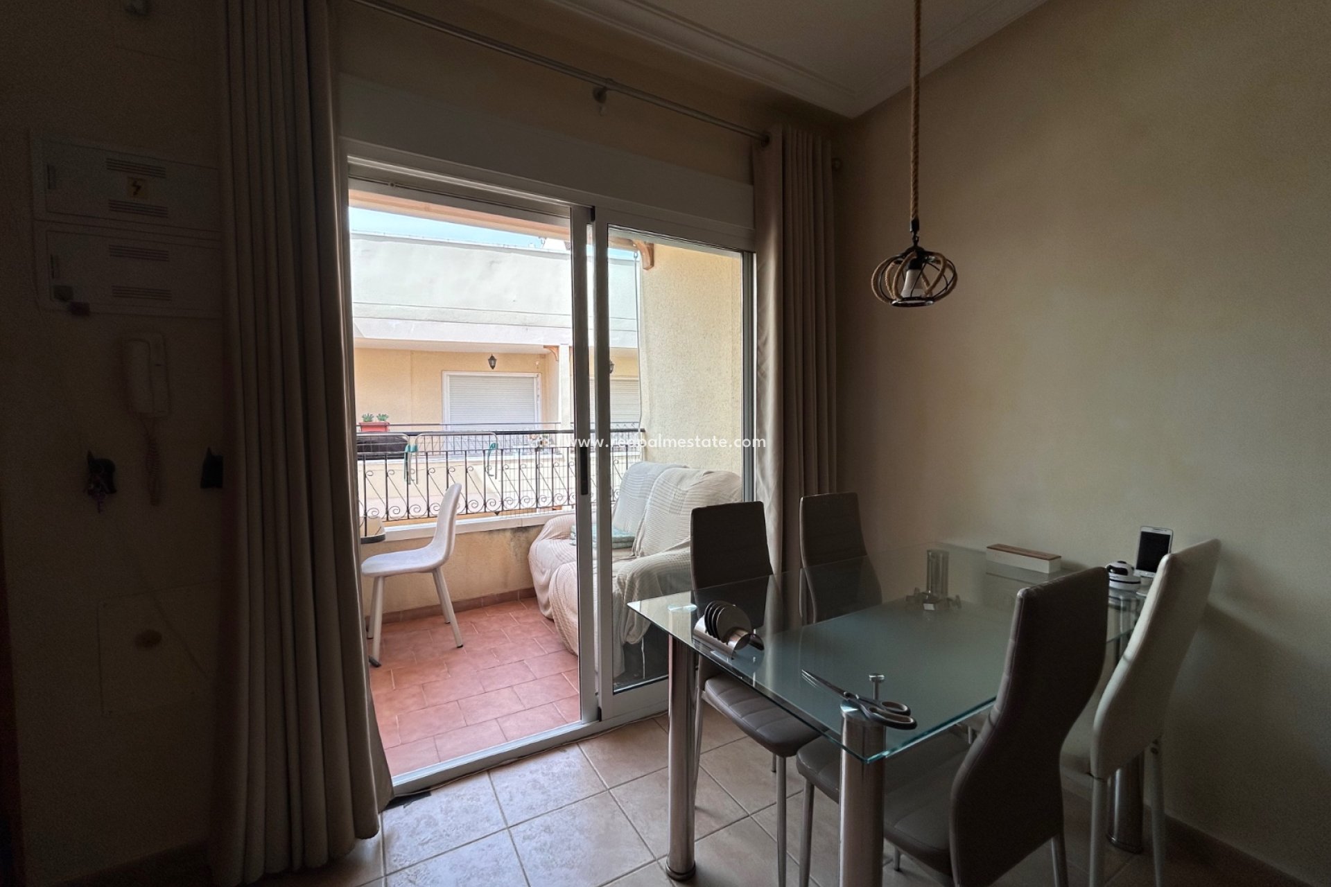 Revente - Appartements -
Jacarilla - Inland