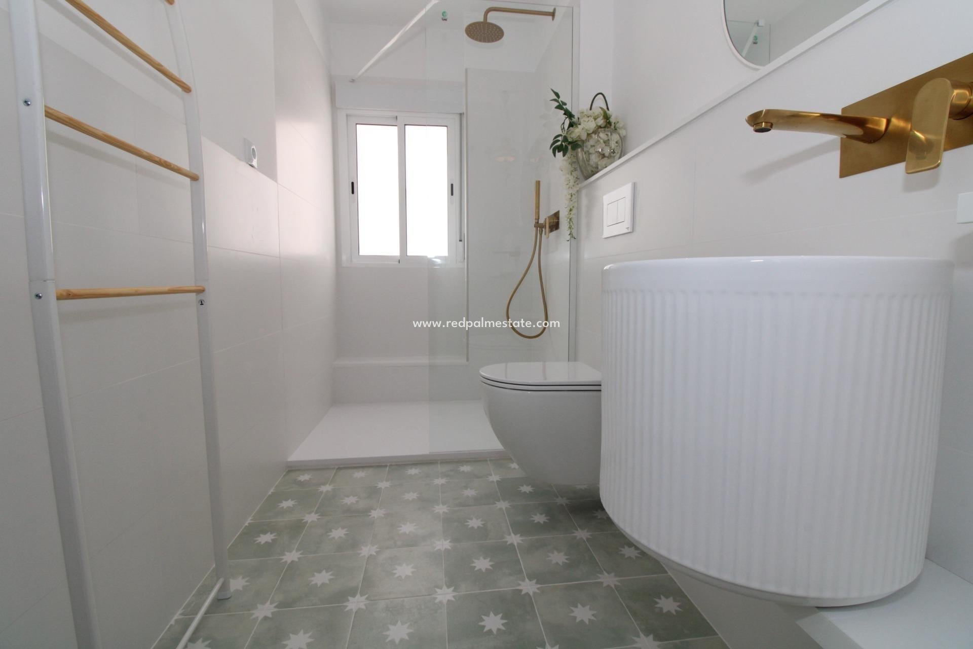 Revente - Appartements -
Lo Pagan - LA PUNTICA