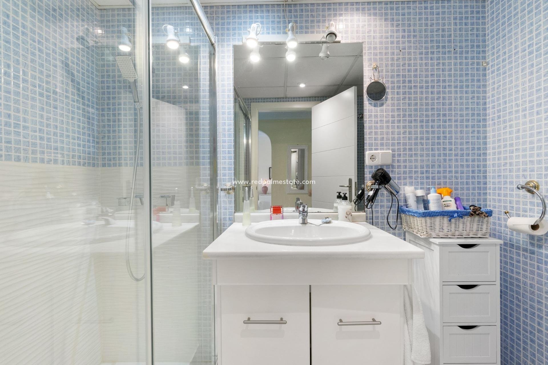 Revente - Appartements -
Orihuela Costa - Campoamor