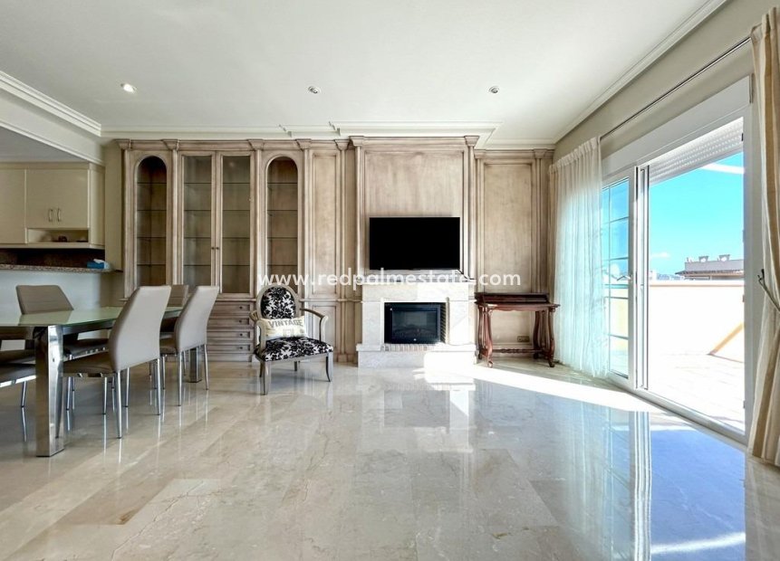 Revente - Appartements -
Orihuela Costa - Campoamor