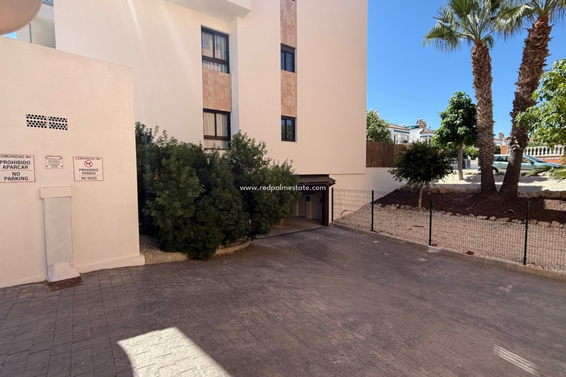 Revente - Appartements -
Orihuela Costa - Inland