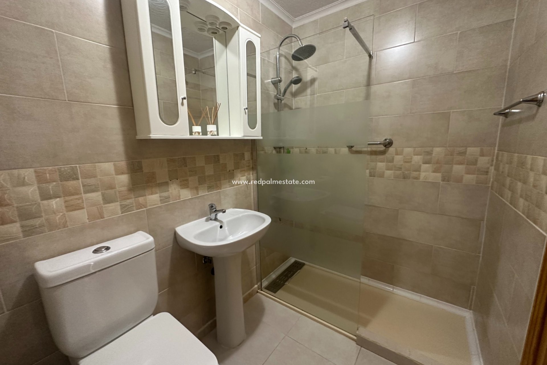 Revente - Appartements -
Orihuela Costa - Inland