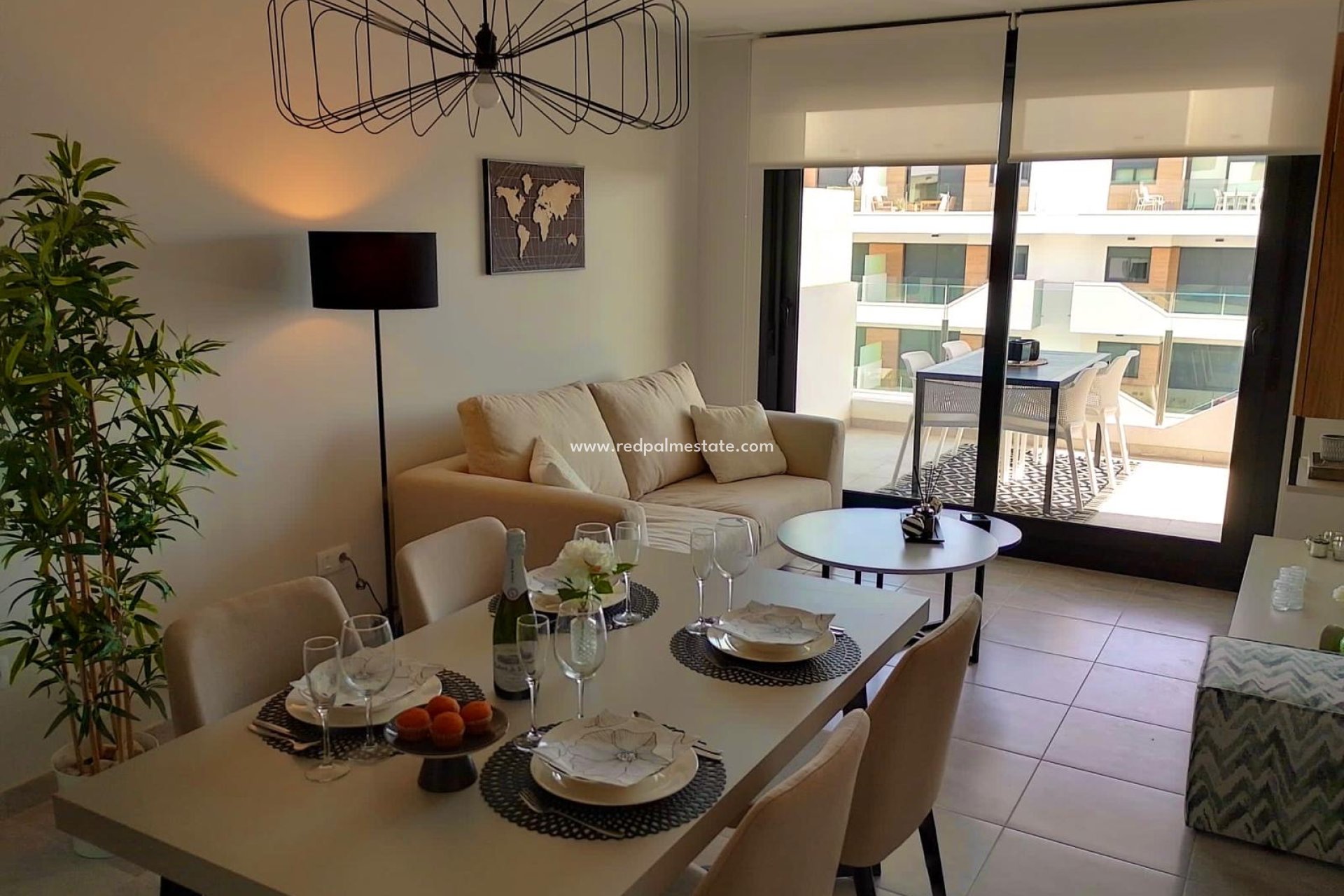 Revente - Appartements -
Orihuela Costa - Inland