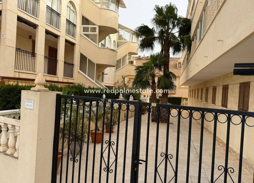 Revente - Appartements -
Orihuela Costa - La Regia