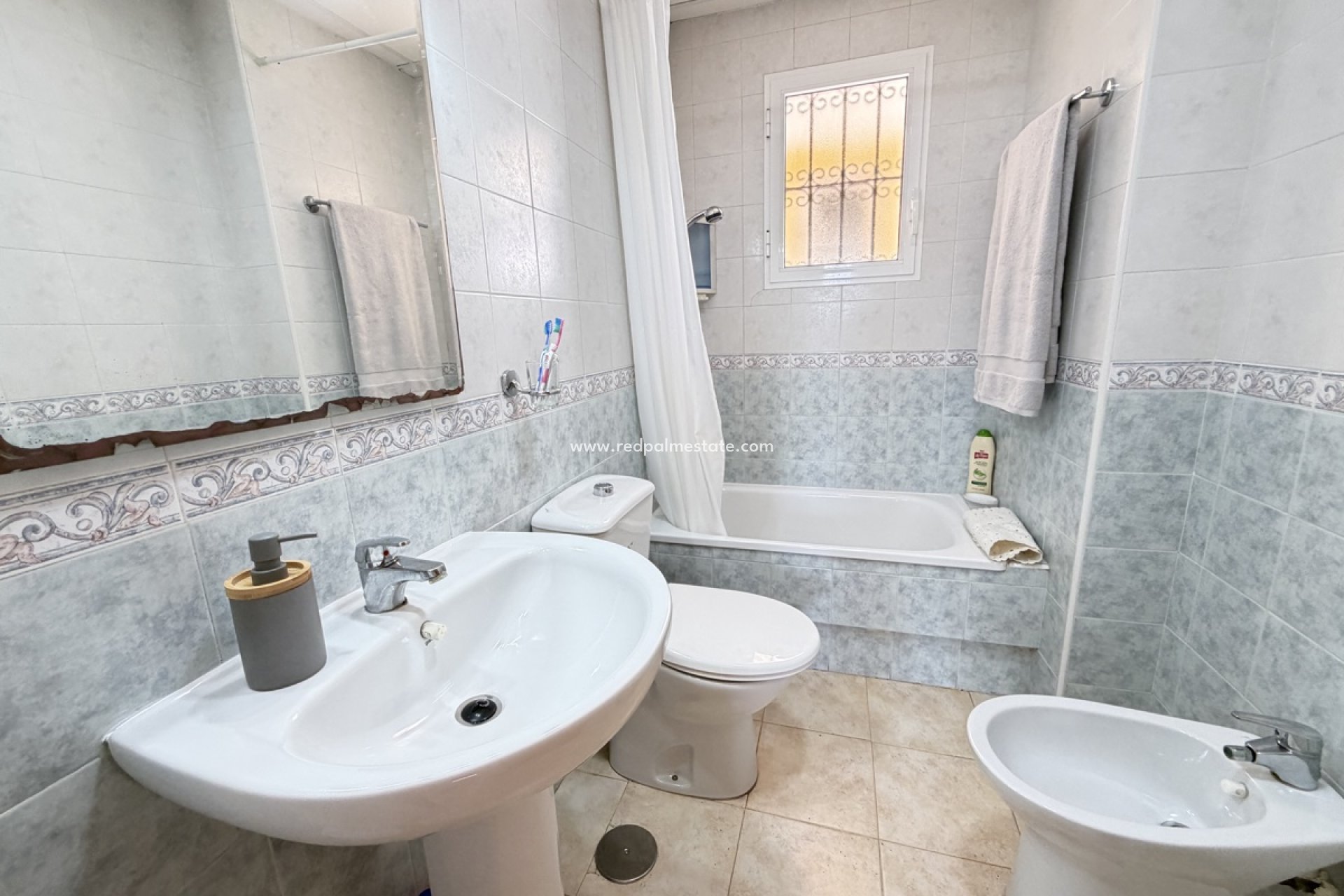 Revente - Appartements -
Orihuela Costa - La Zenia