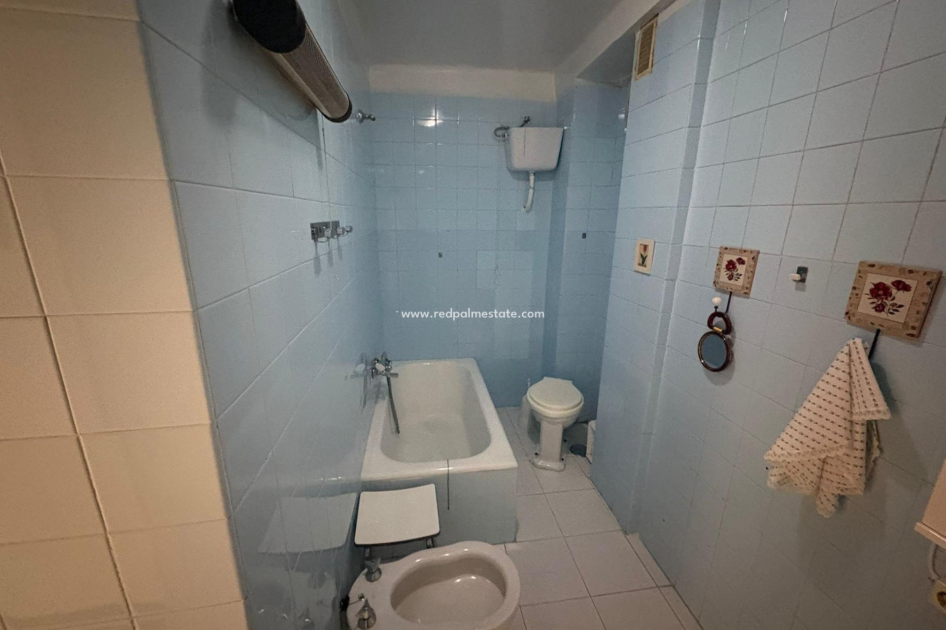 Revente - Appartements -
Orihuela Costa - Orihuela