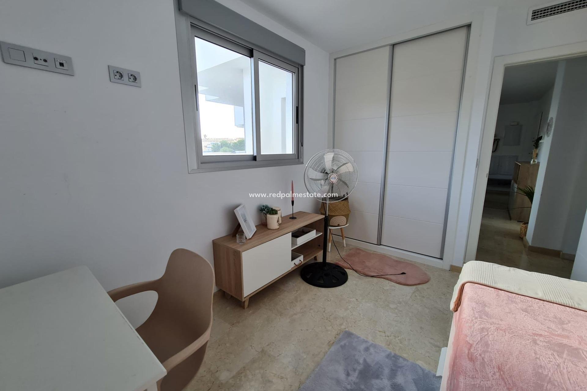 Revente - Appartements -
Orihuela Costa - Villamartín