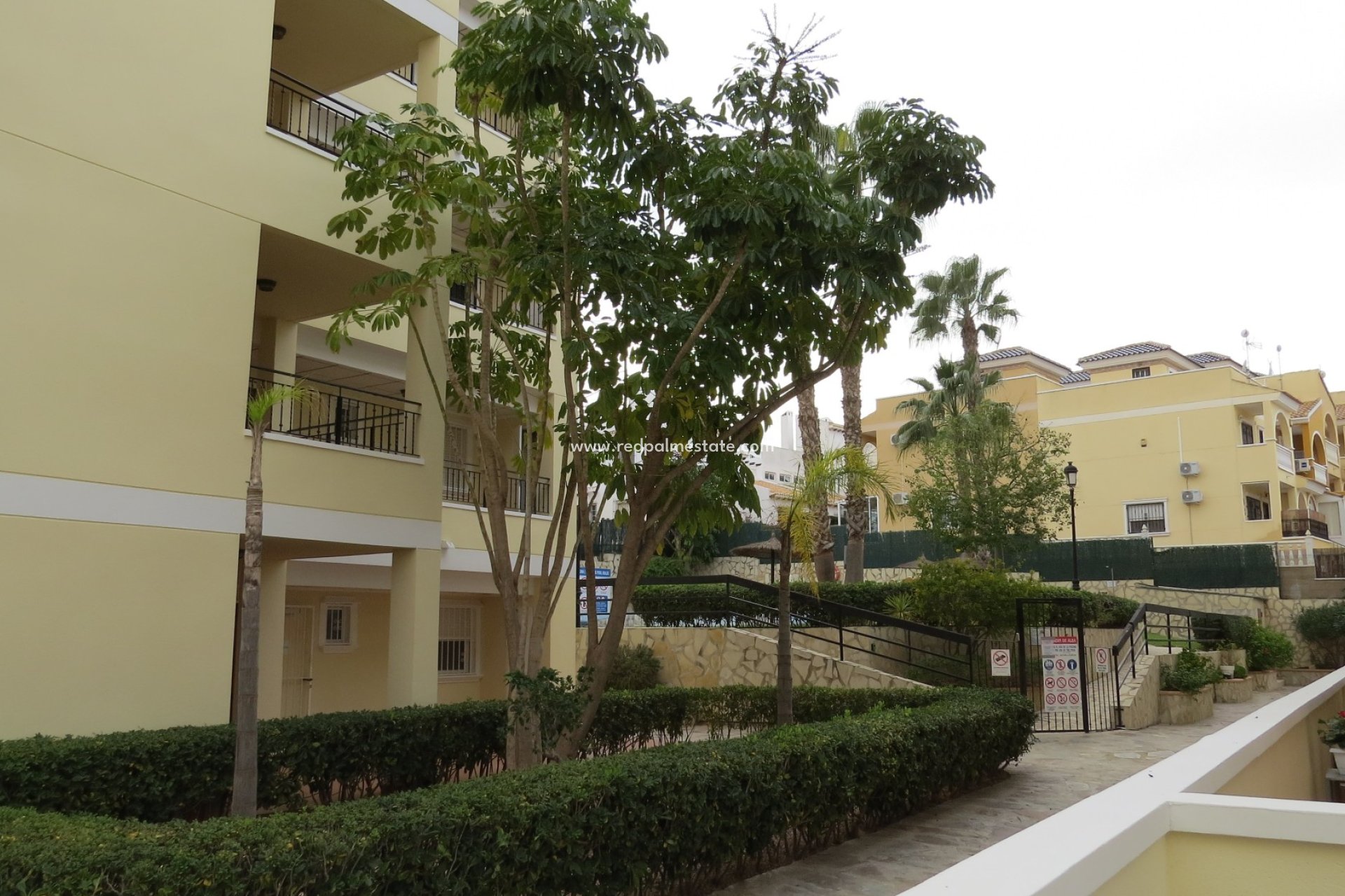Revente - Appartements -
Orihuela Costa - Villamartín
