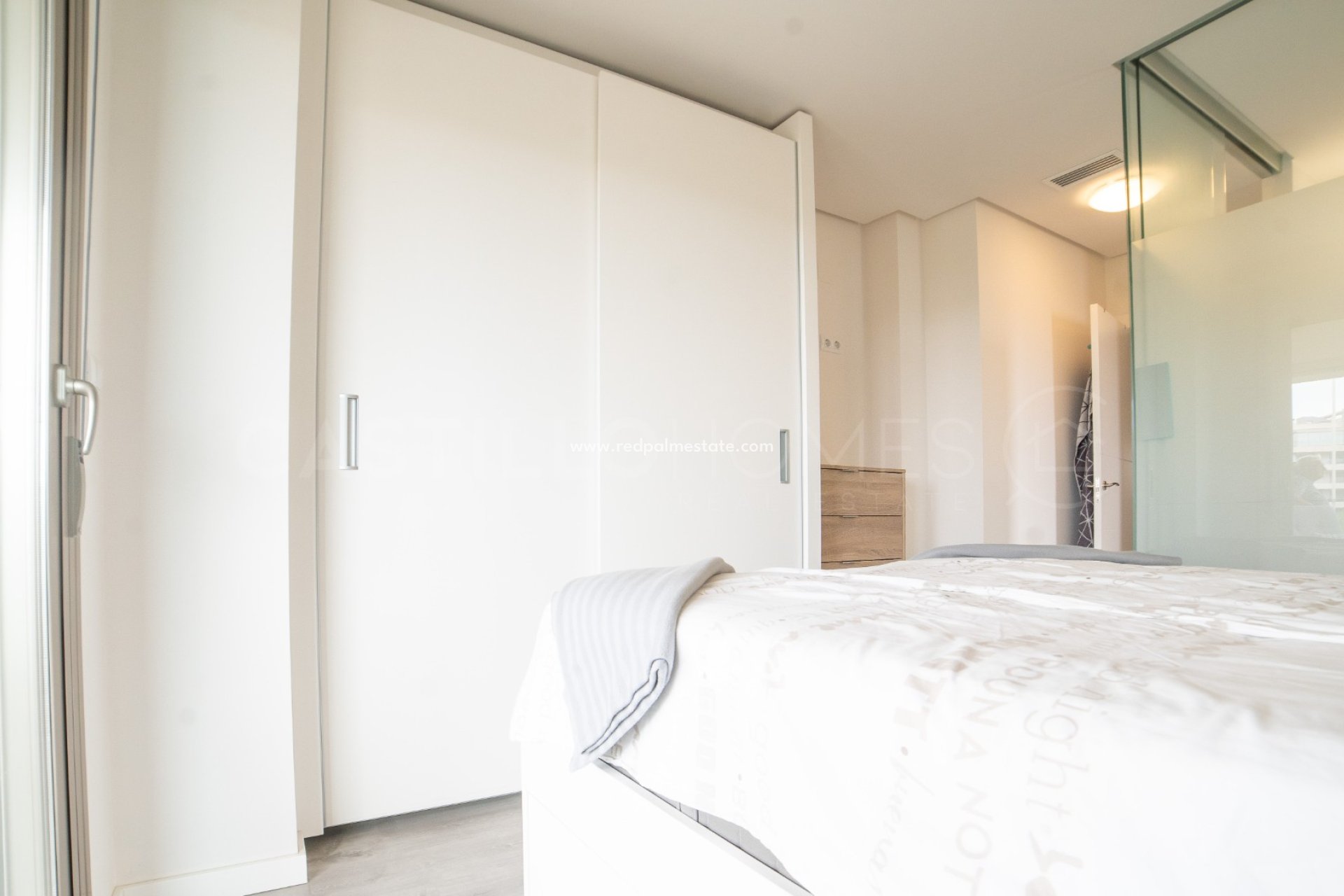 Revente - Appartements -
Orihuela Costa - Villamartín
