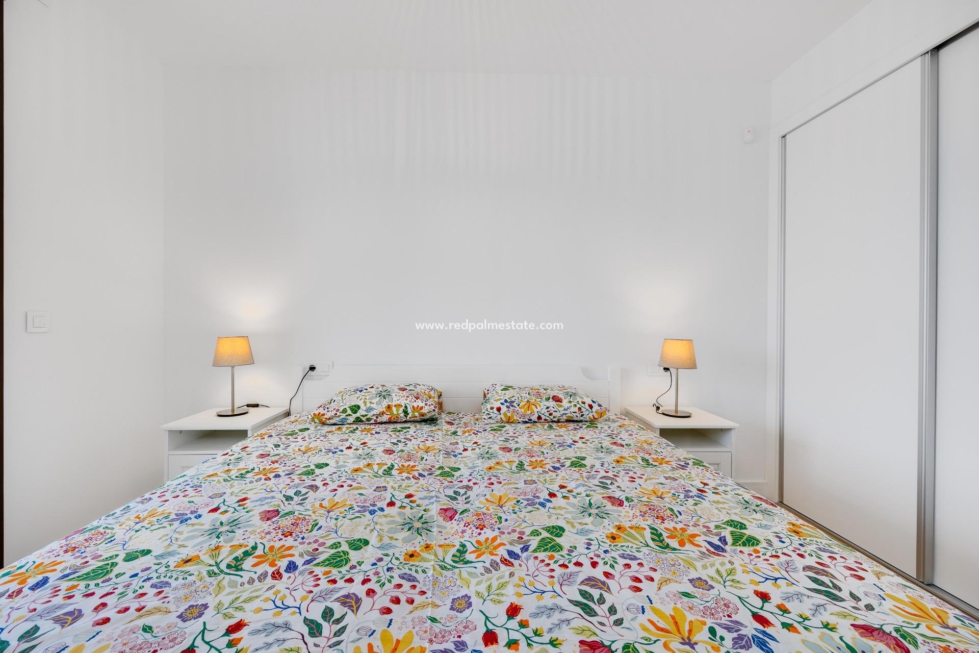 Revente - Appartements -
Orihuela Costa - Villamartín