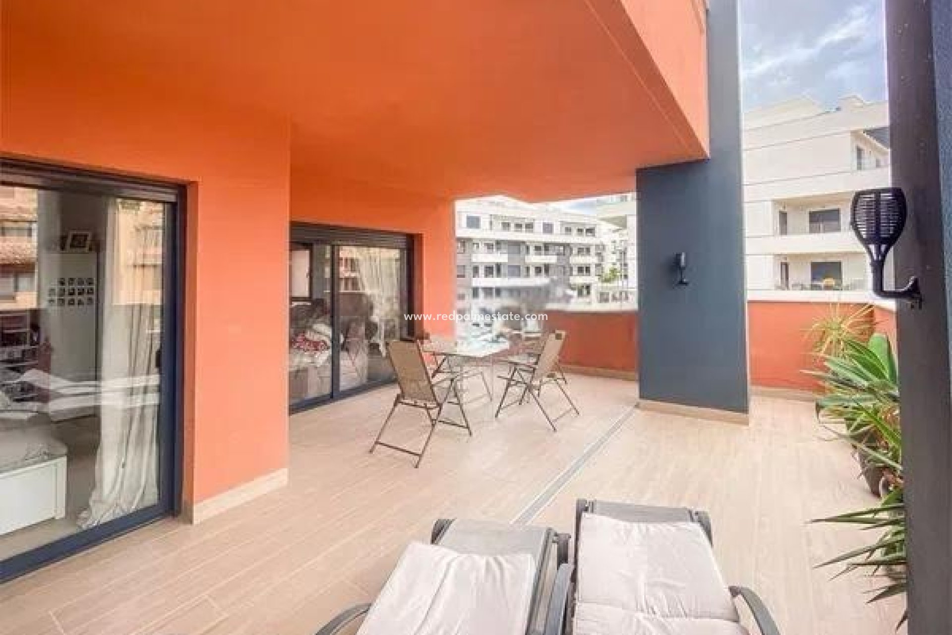 Revente - Appartements -
Orihuela Costa - Villamartín