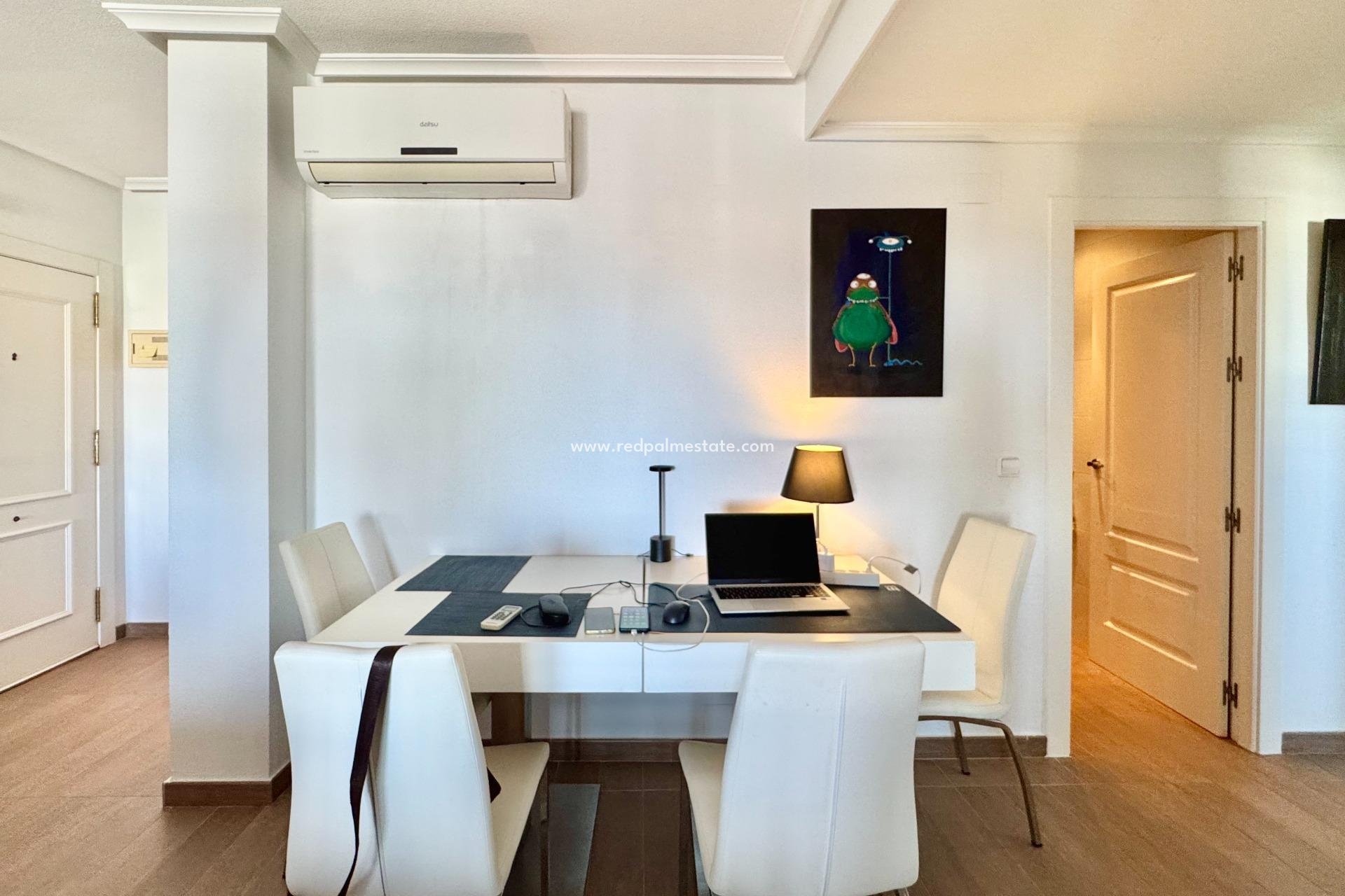 Revente - Appartements -
Orihuela Costa - Villamartín