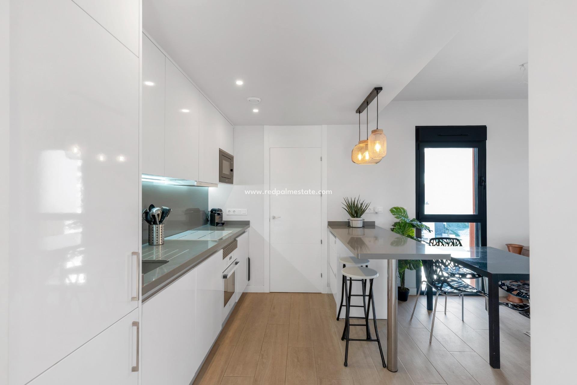 Revente - Appartements -
Orihuela Costa - Villamartín