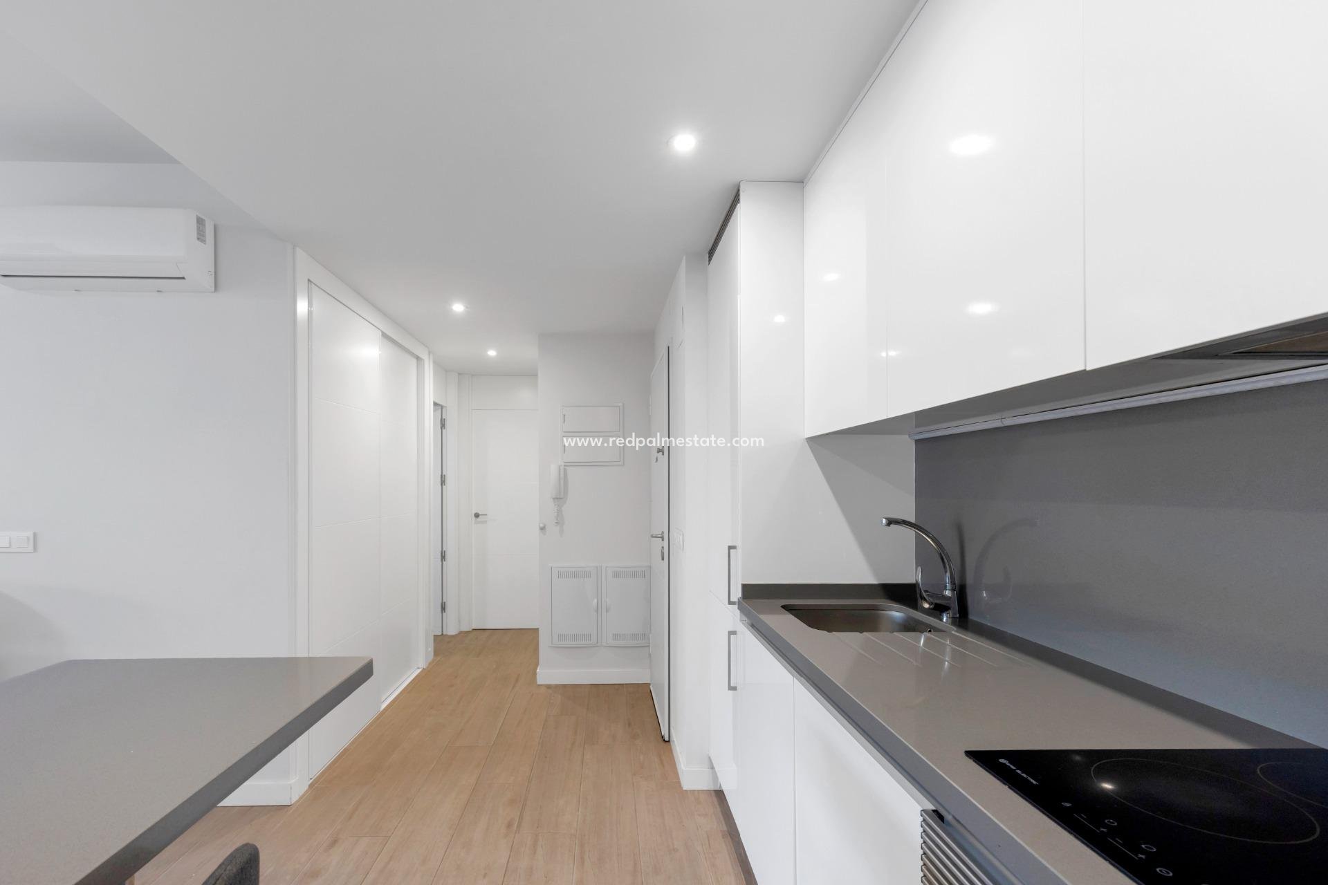 Revente - Appartements -
Orihuela Costa - Villamartín