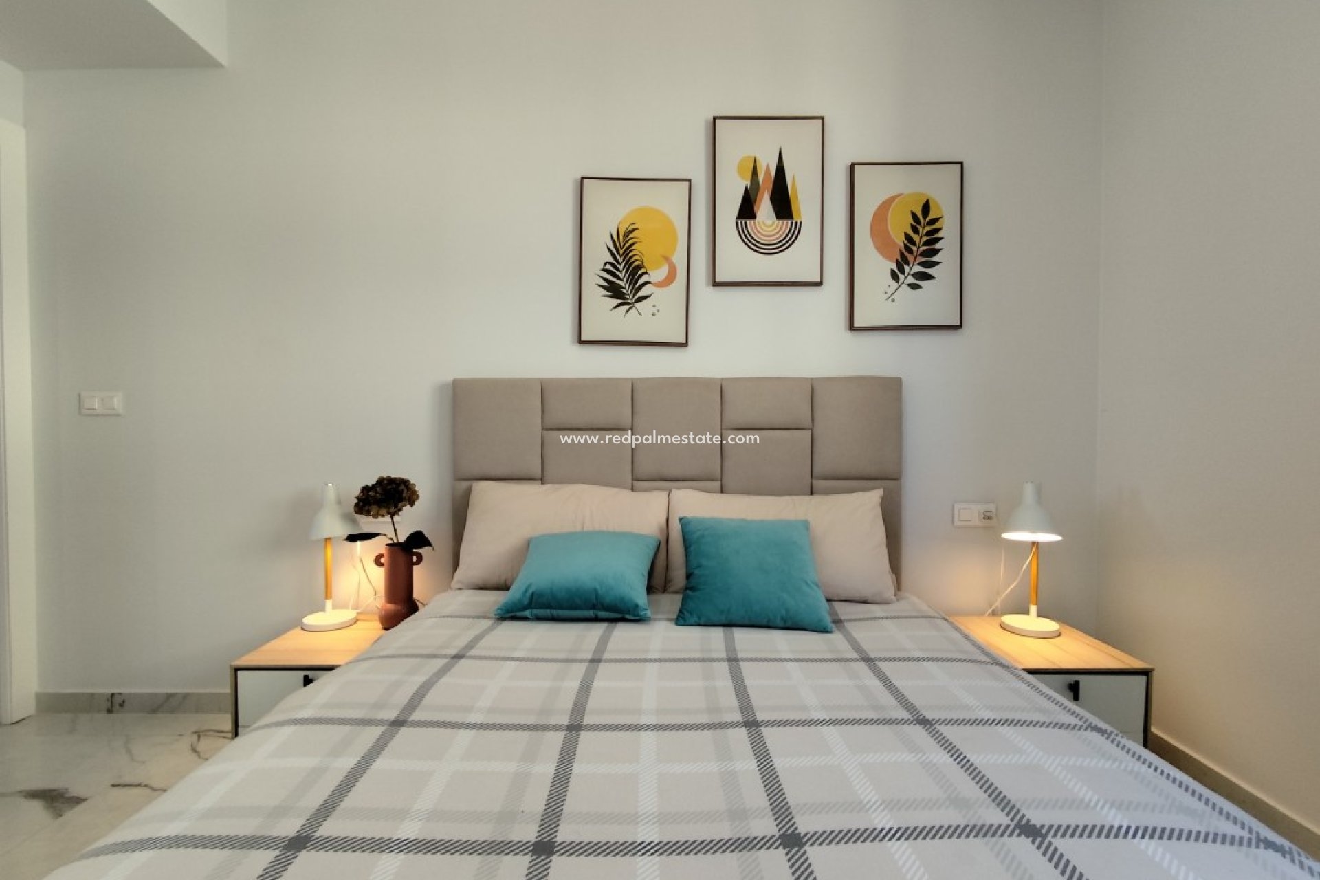 Revente - Appartements -
Orihuela Costa