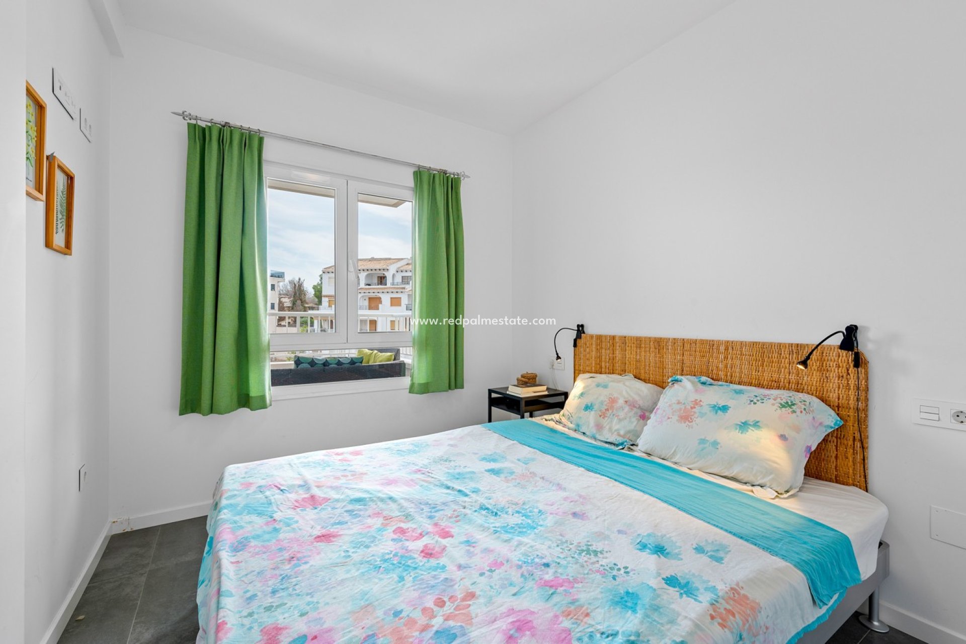 Revente - Appartements -
Orihuela Costa