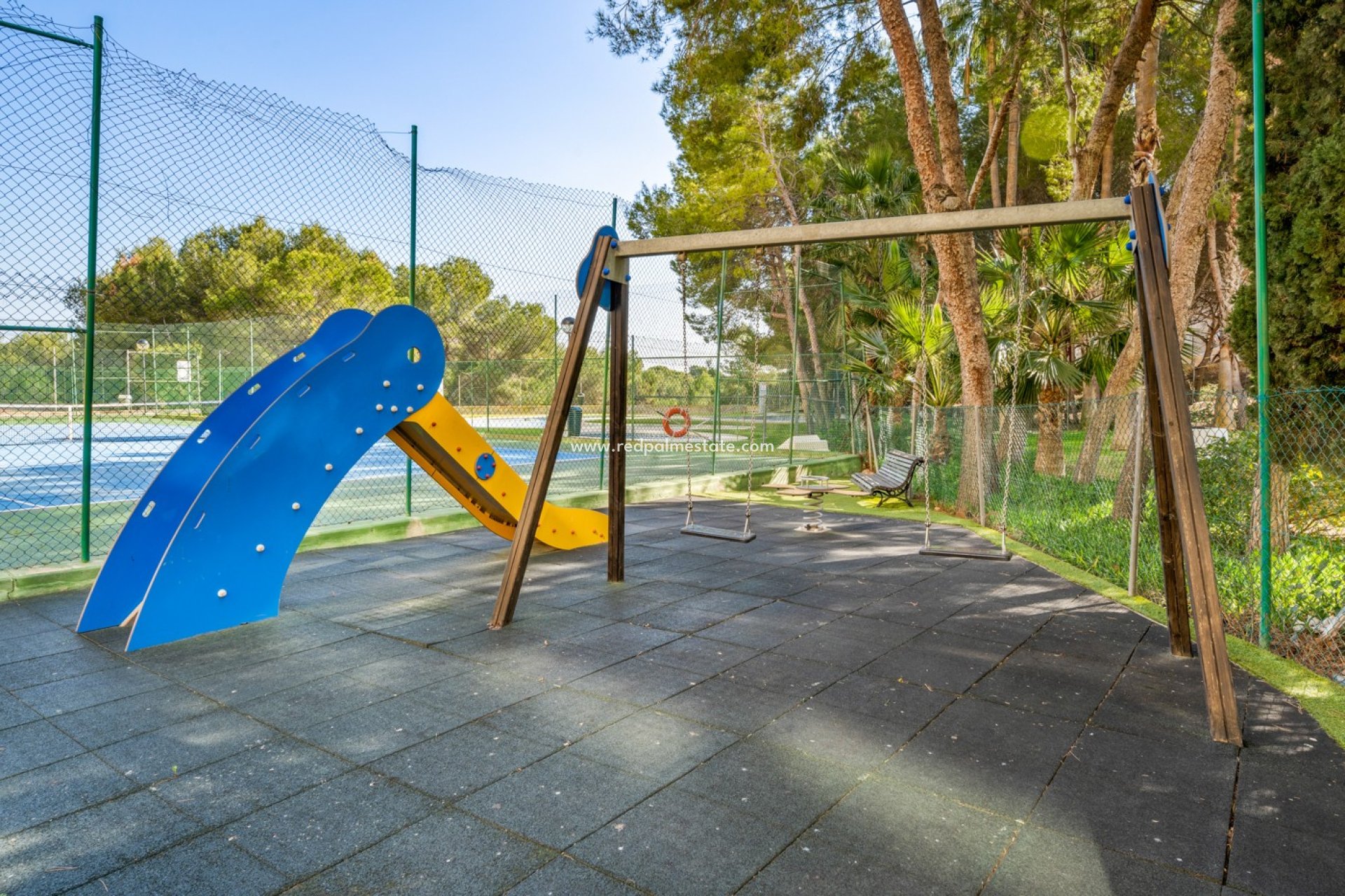 Revente - Appartements -
Orihuela Costa