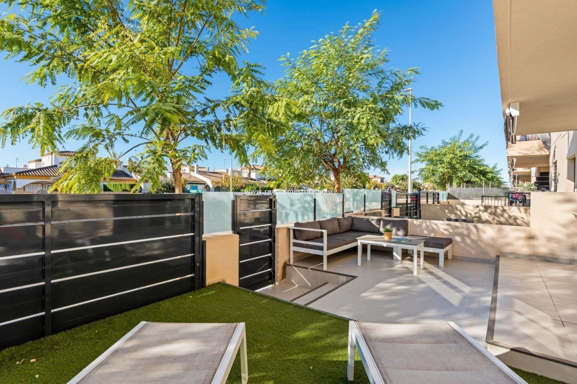 Revente - Appartements -
Pilar de la Horadada - Pueblo Latino