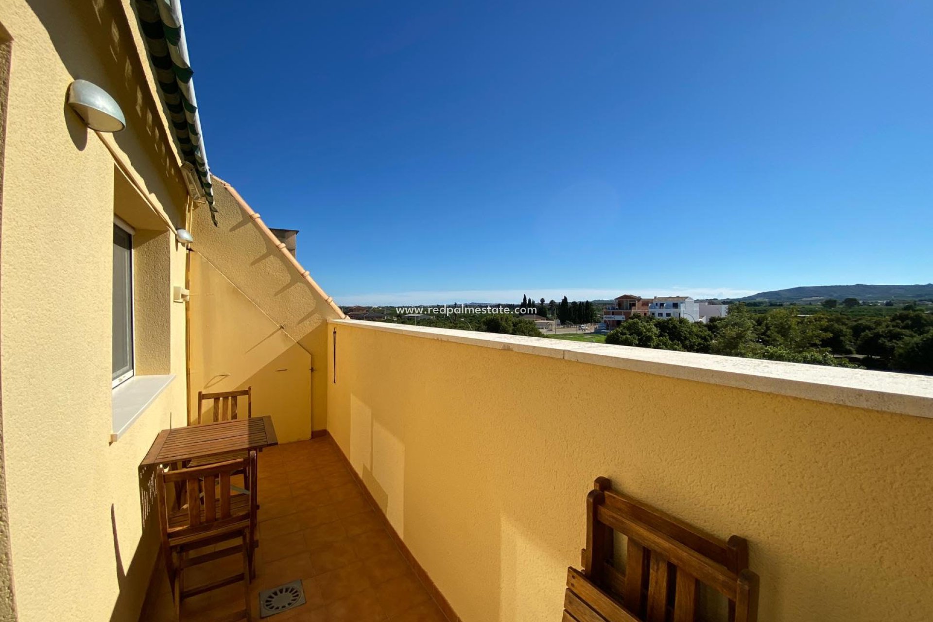 Revente - Appartements -
Rafal - Inland