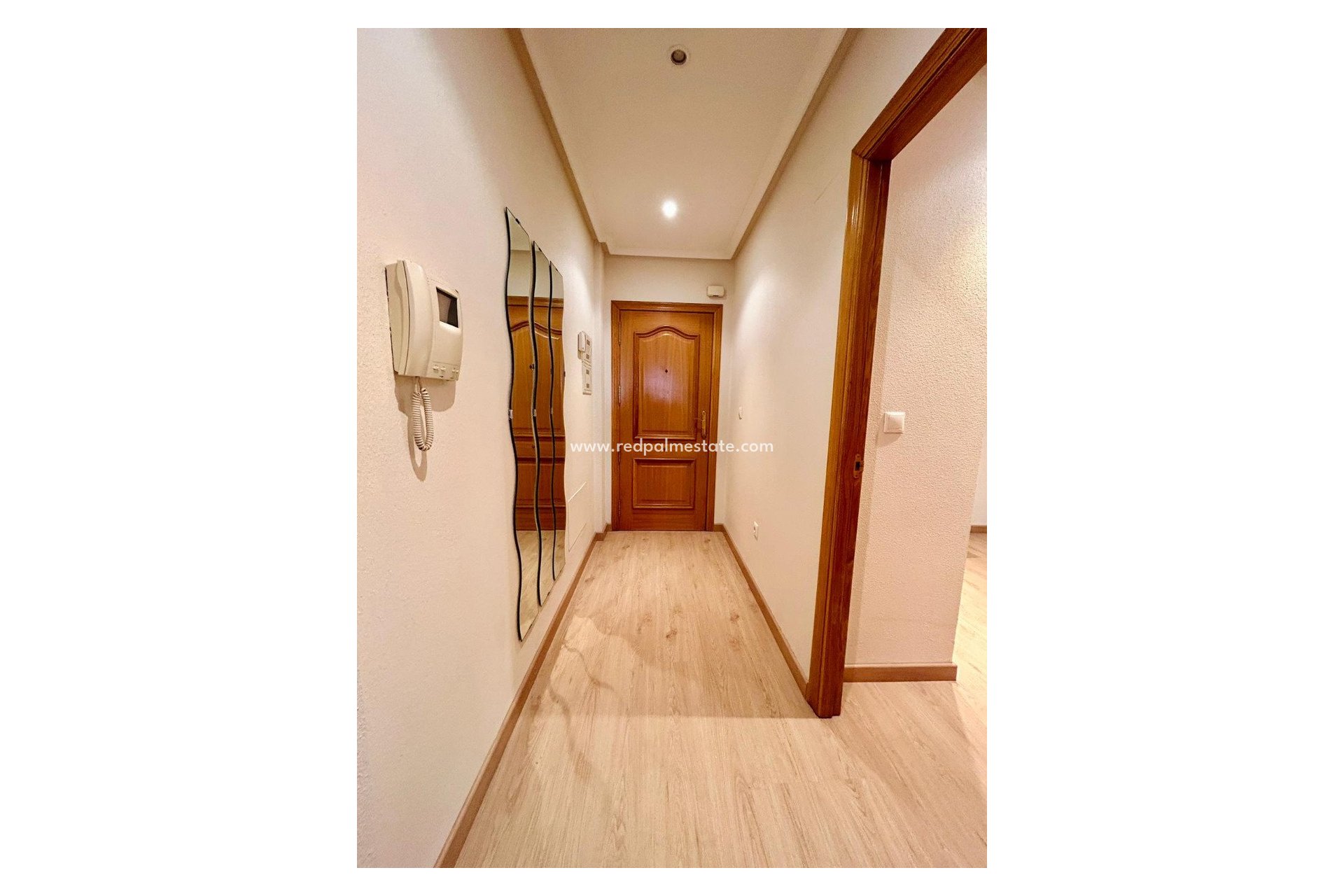 Revente - Appartements -
San Isidro - Inland