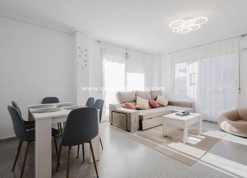 Revente - Appartements -
San Miguel de Salinas - Inland