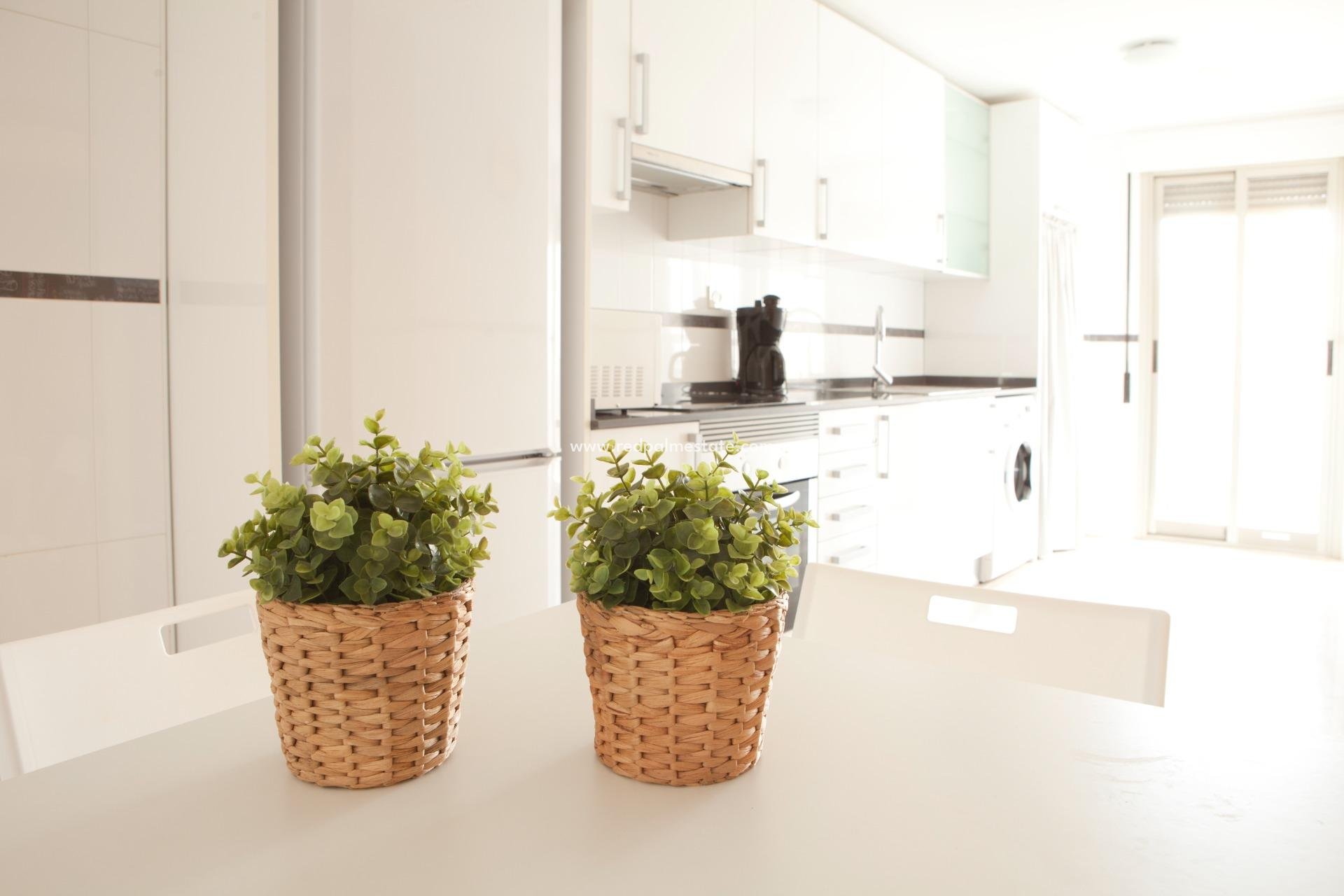 Revente - Appartements -
Santa Pola - Center