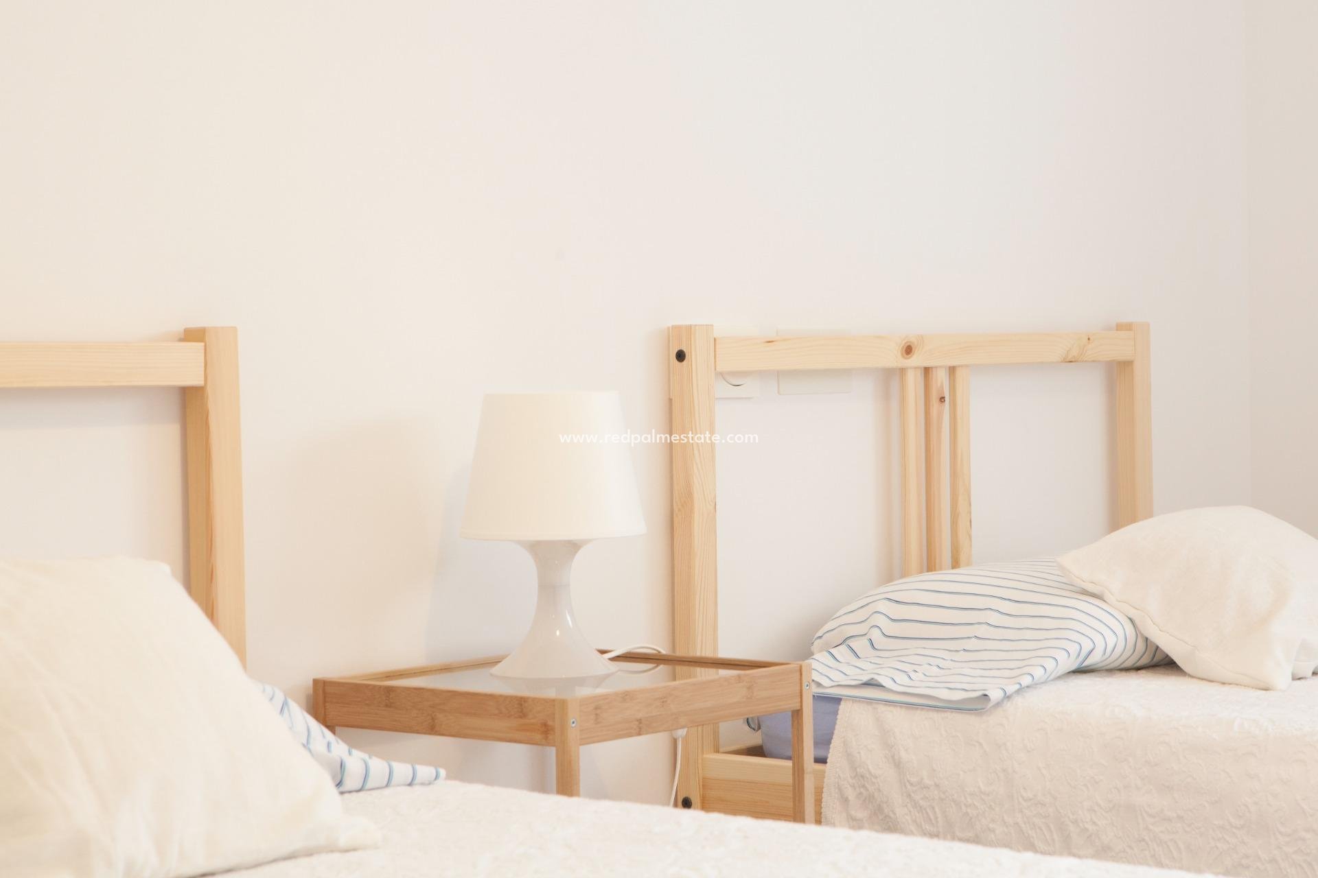 Revente - Appartements -
Santa Pola - Center