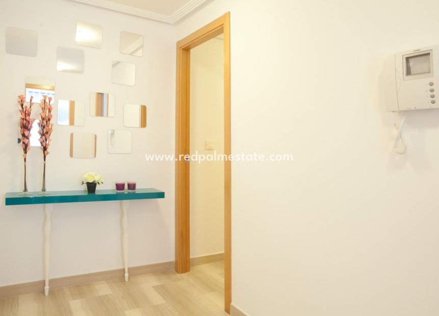 Revente - Appartements -
Santa Pola