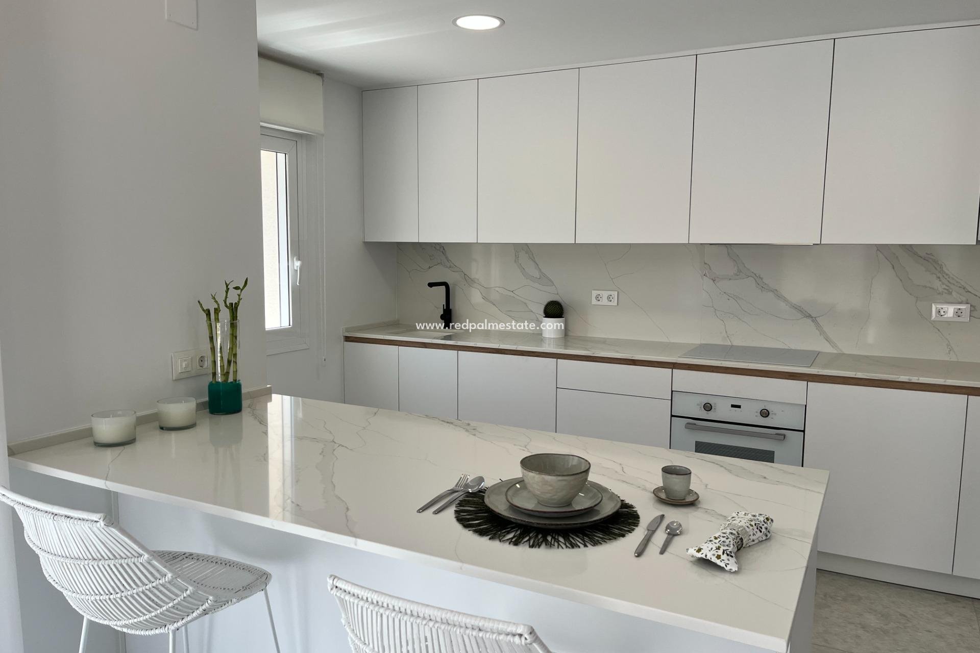 Revente - Appartements -
Torrevieja - Aguas Nueva