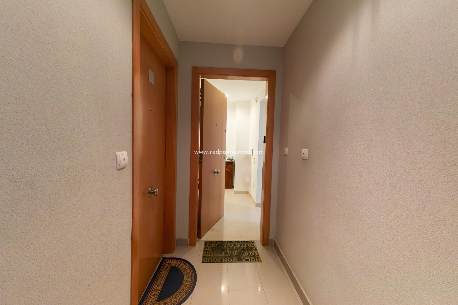 Revente - Appartements -
Torrevieja - Cala Del Palangre