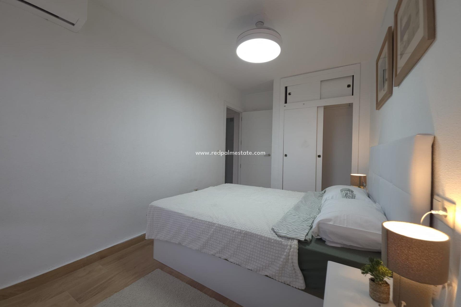 Revente - Appartements -
Torrevieja - Cala Ferris