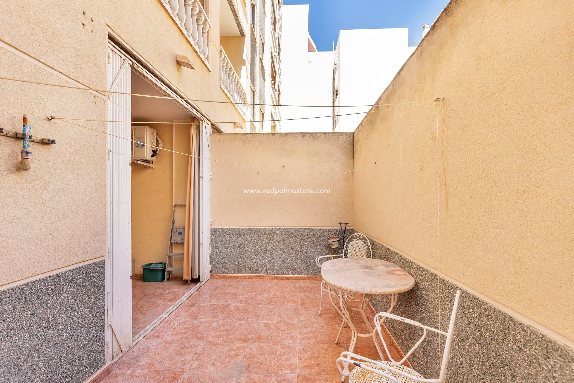 Revente - Appartements -
Torrevieja - Center