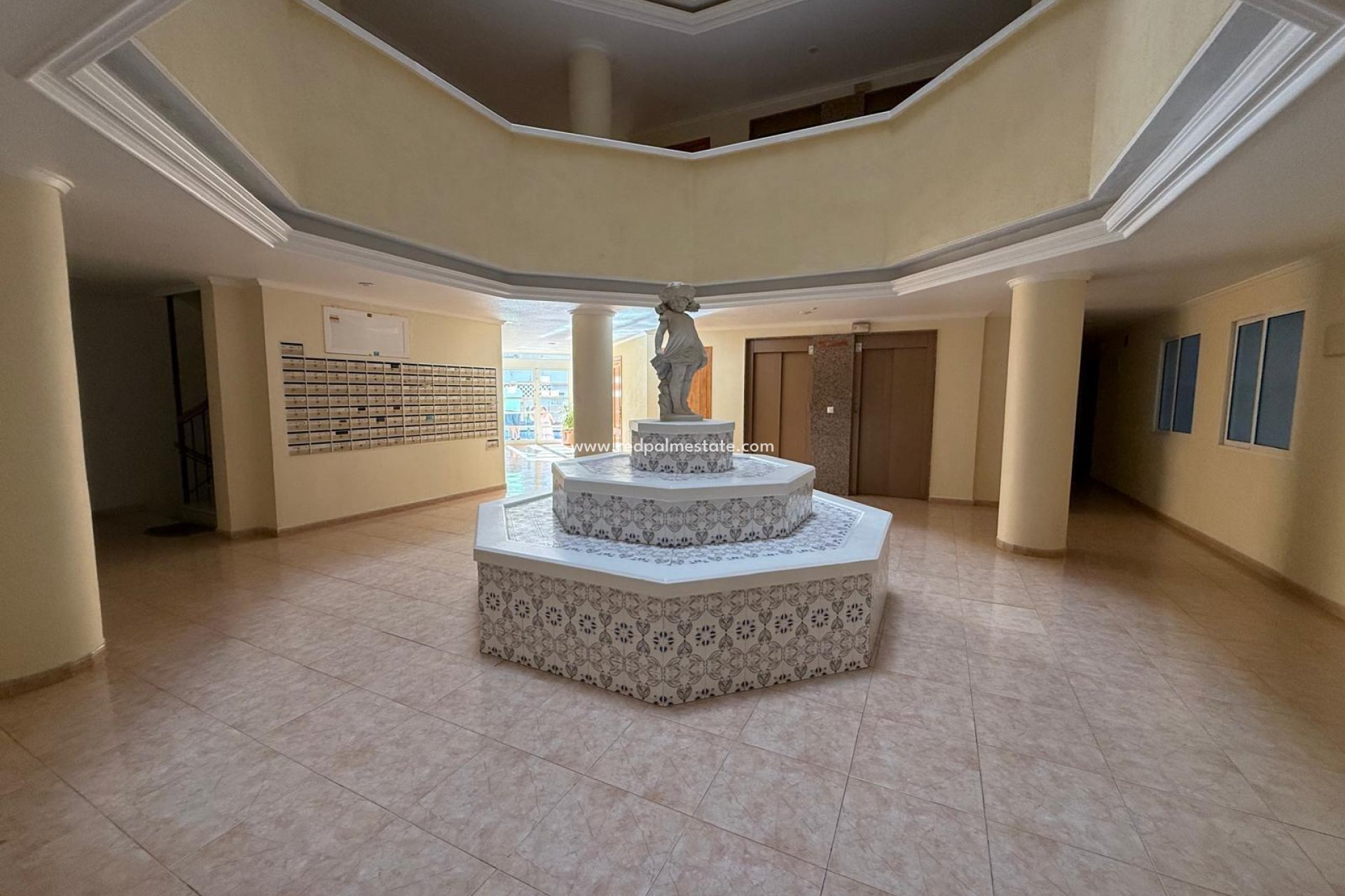 Revente - Appartements -
Torrevieja - Center