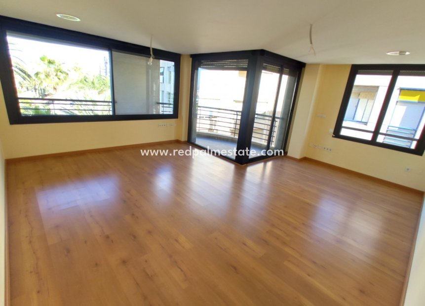 Revente - Appartements -
Torrevieja - Centro Torrevieja