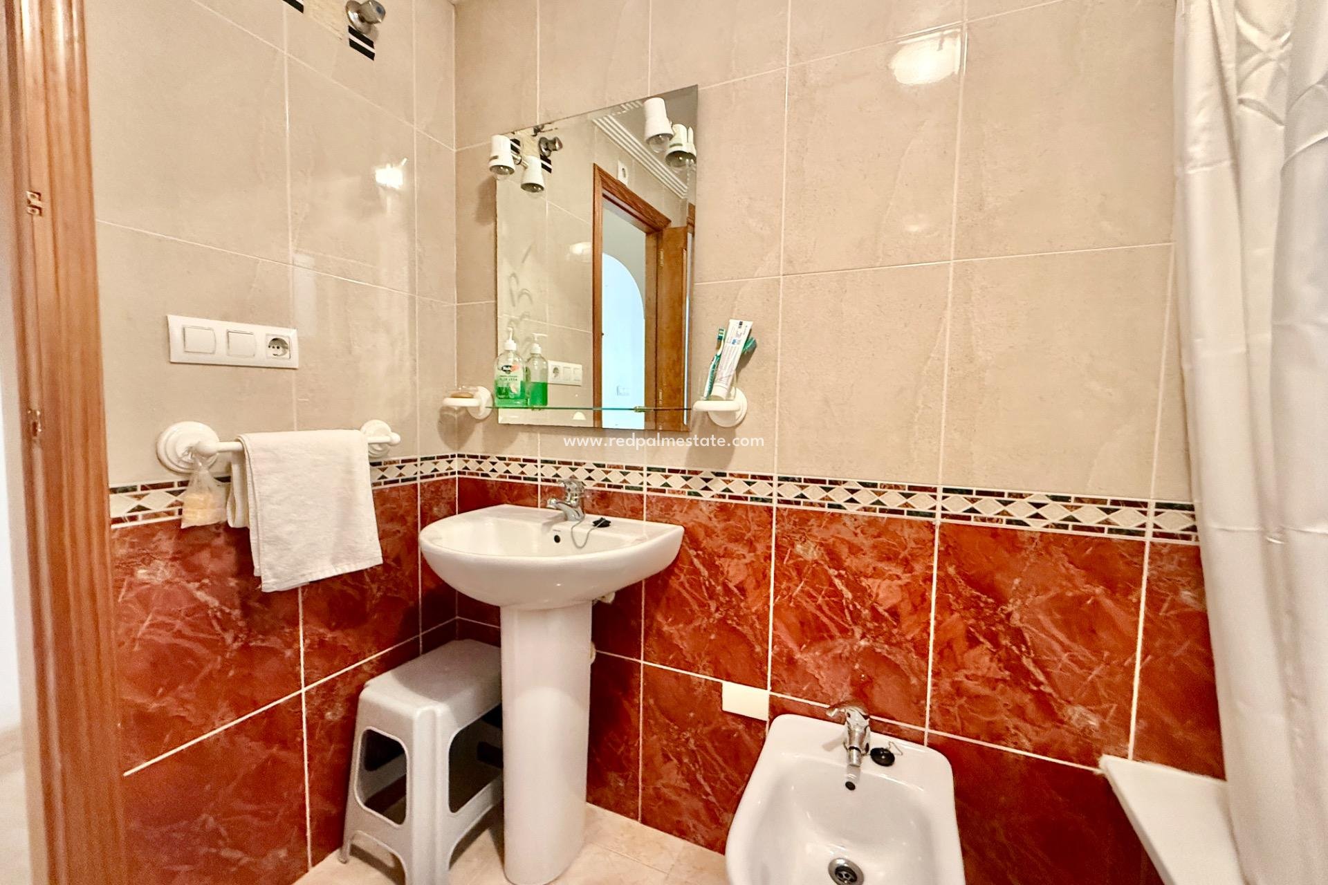 Revente - Appartements -
Torrevieja - Centro Torrevieja