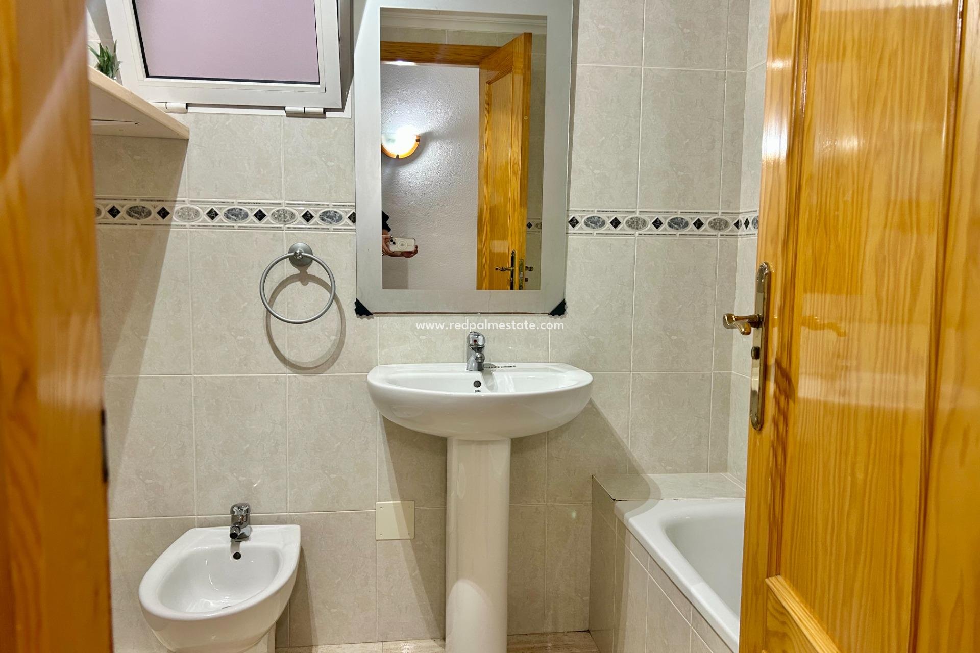 Revente - Appartements -
Torrevieja - Centro Torrevieja