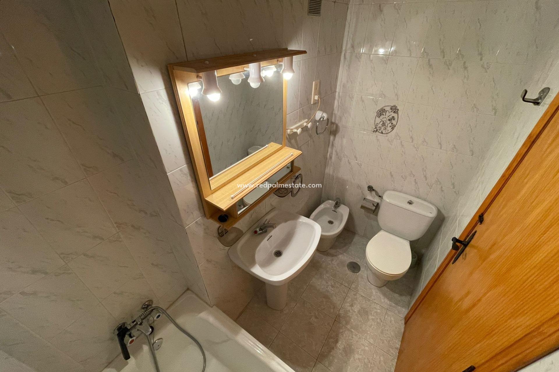 Revente - Appartements -
Torrevieja - Centro Torrevieja