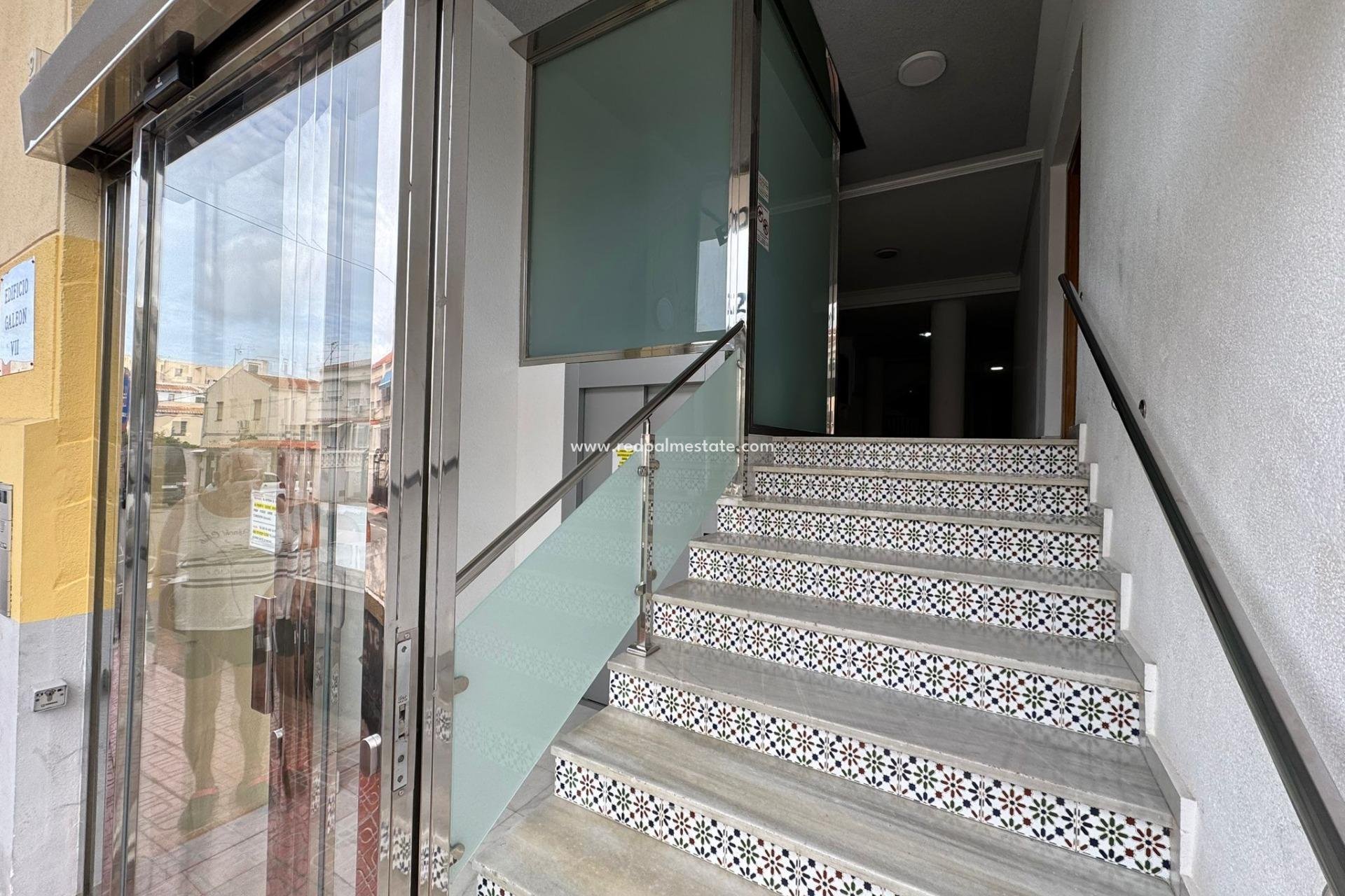 Revente - Appartements -
Torrevieja - Centro Torrevieja