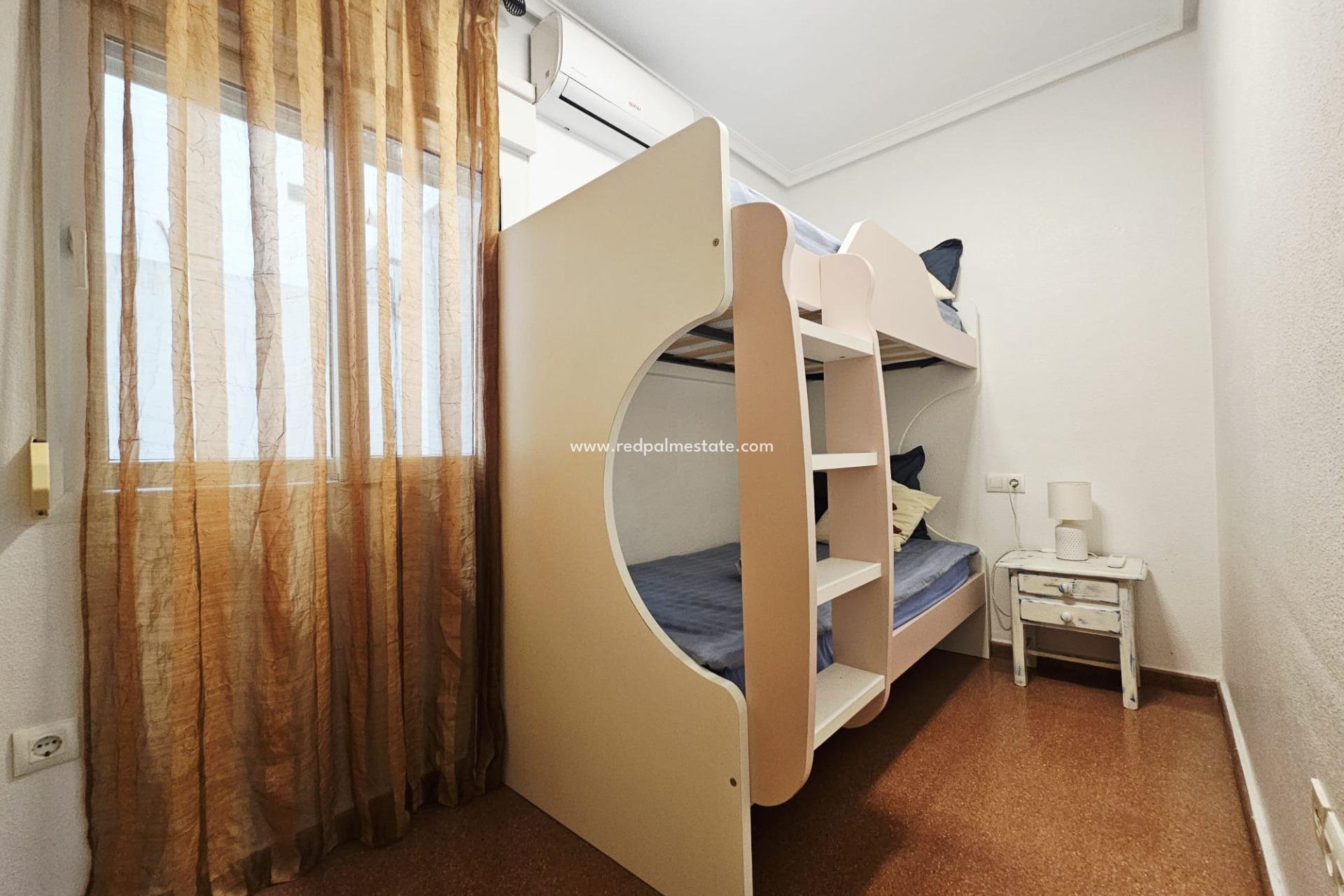 Revente - Appartements -
Torrevieja - Centro Torrevieja