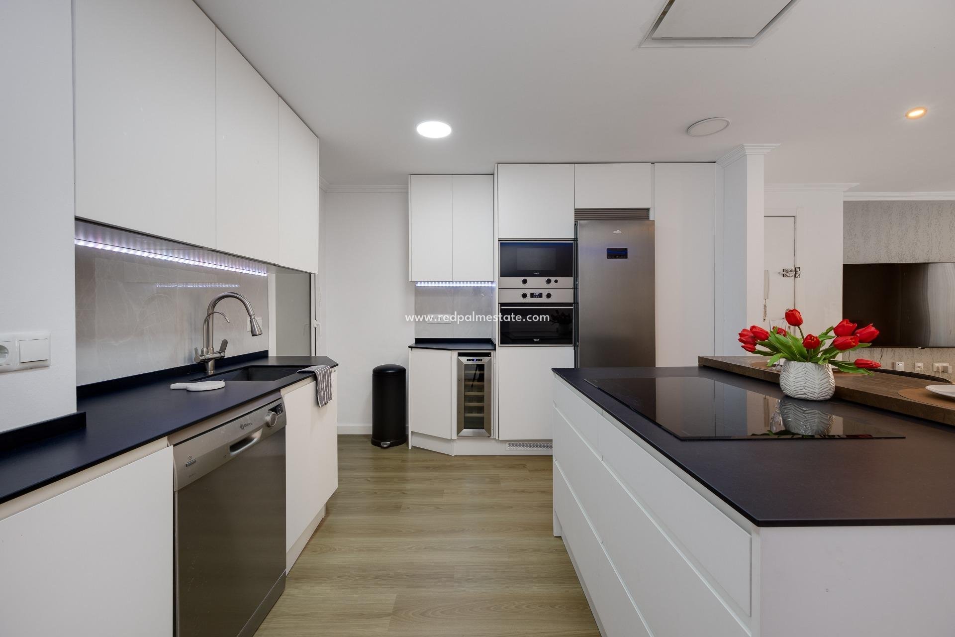 Revente - Appartements -
Torrevieja - Centro Torrevieja