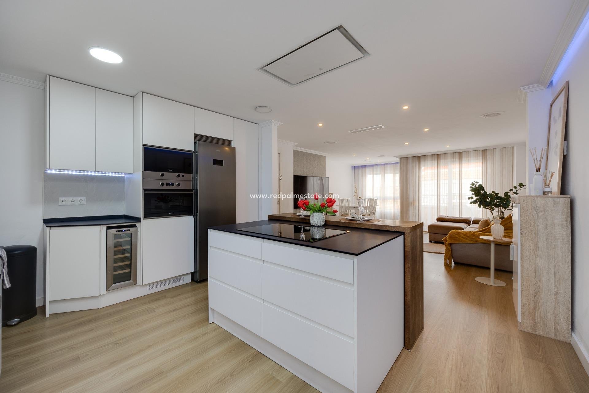 Revente - Appartements -
Torrevieja - Centro Torrevieja