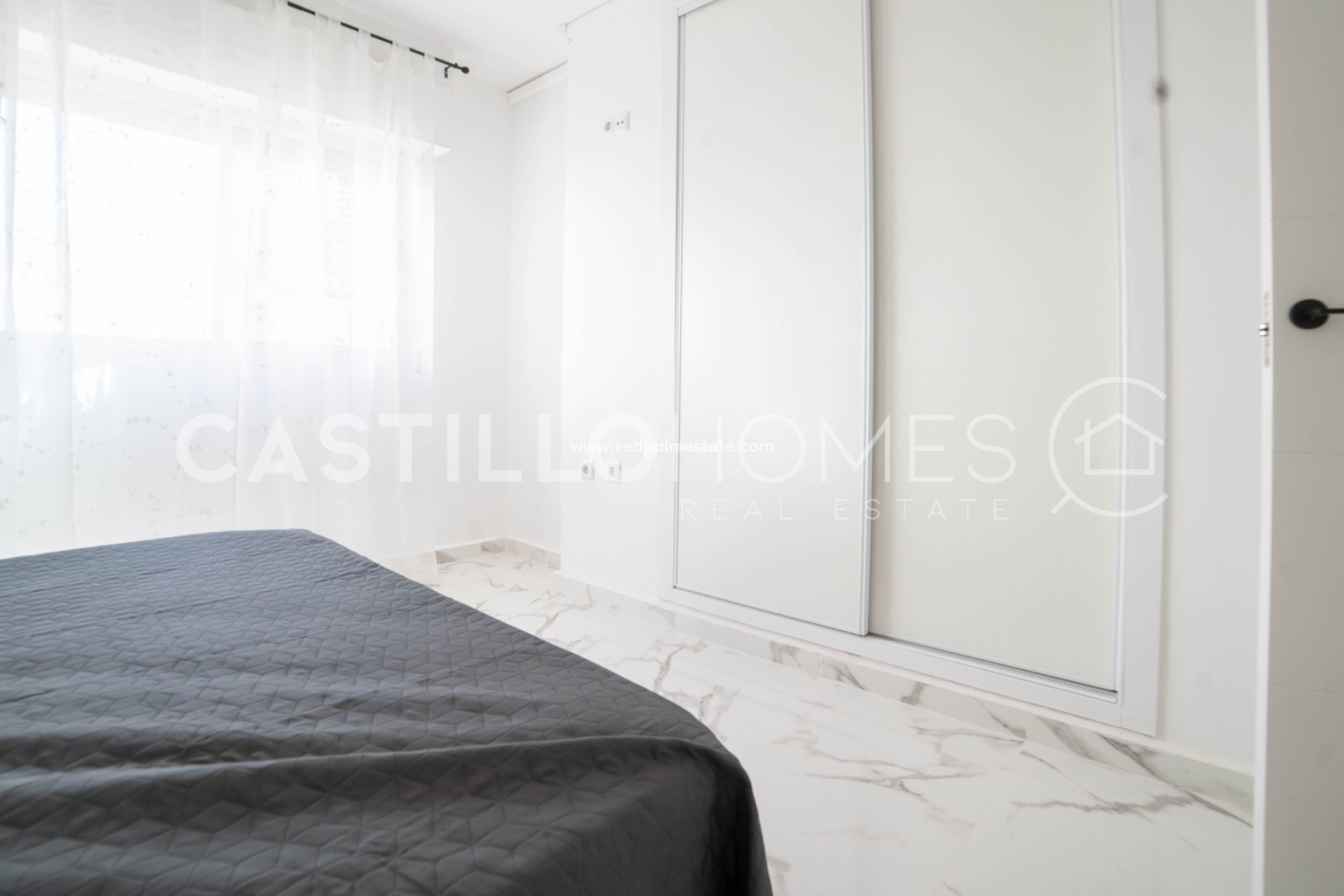 Revente - Appartements -
Torrevieja - Centro Torrevieja