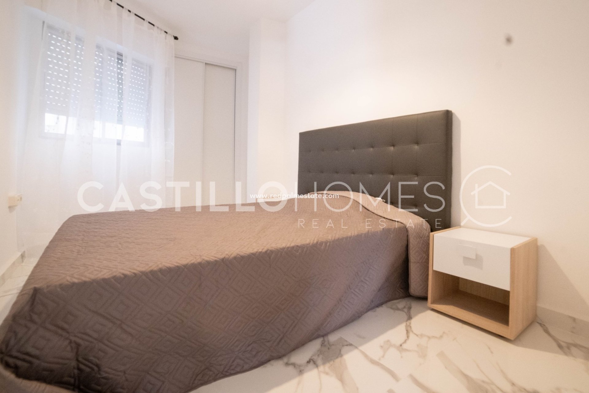 Revente - Appartements -
Torrevieja - Centro Torrevieja