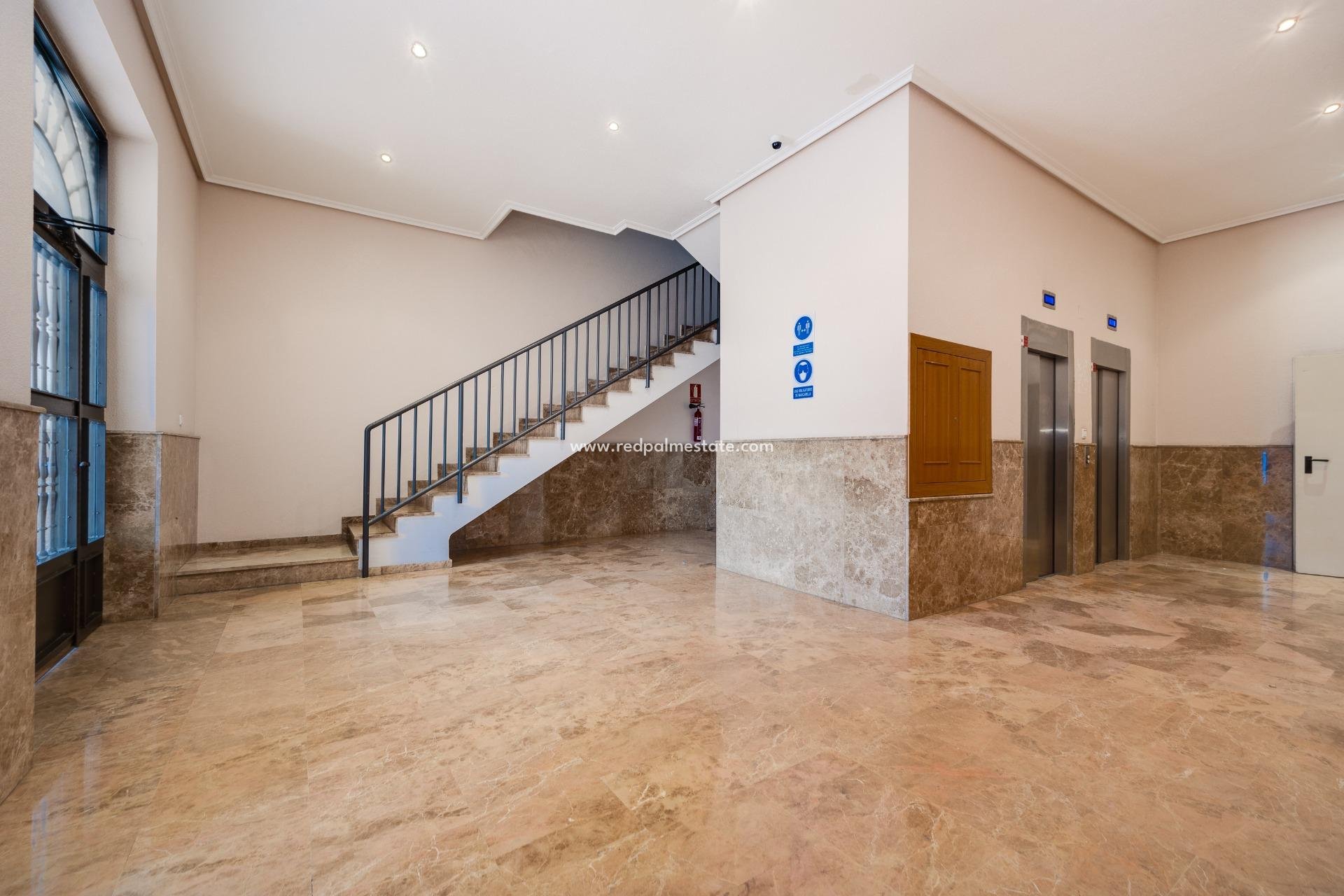 Revente - Appartements -
Torrevieja - Centro Torrevieja