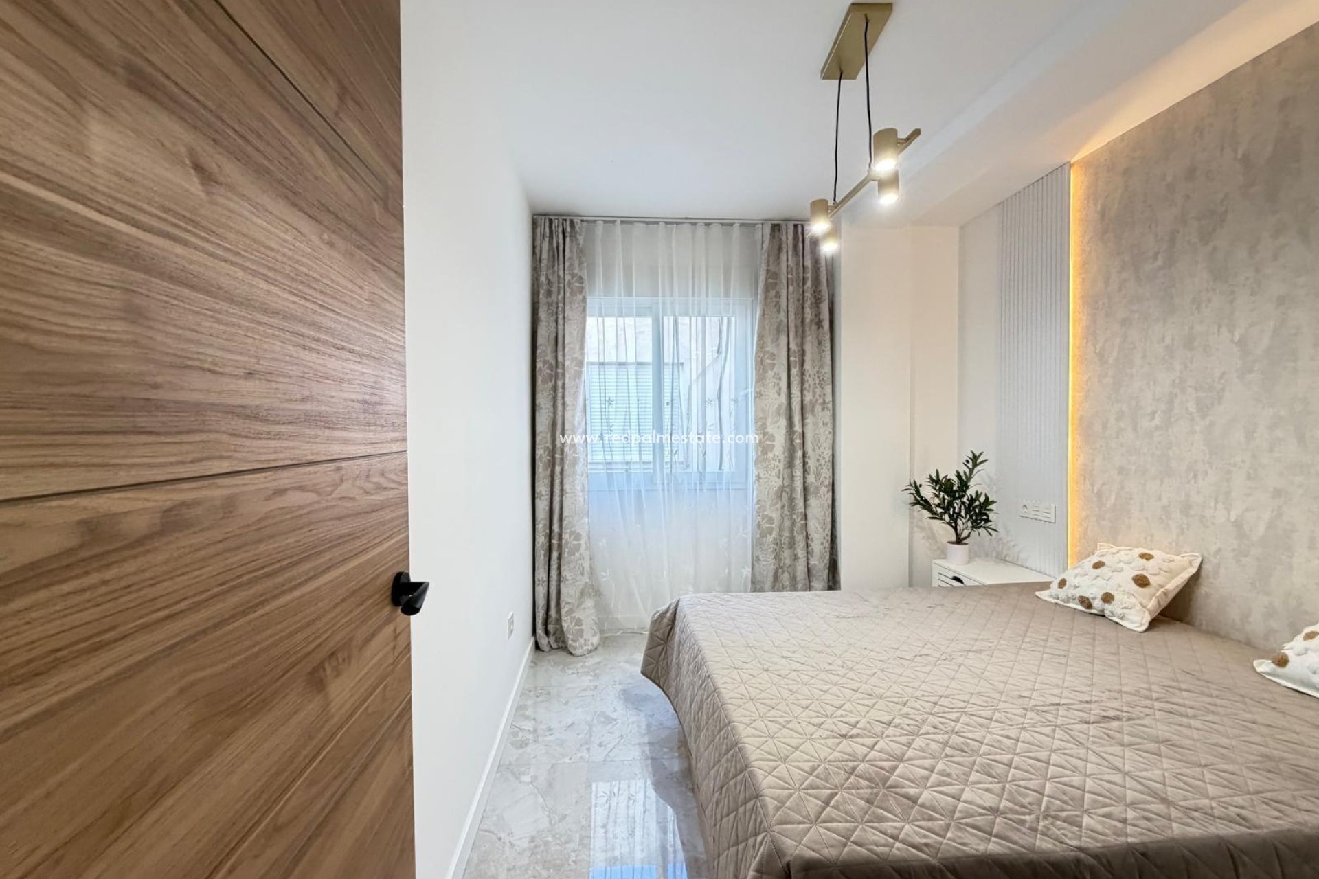 Revente - Appartements -
Torrevieja - Centro Torrevieja