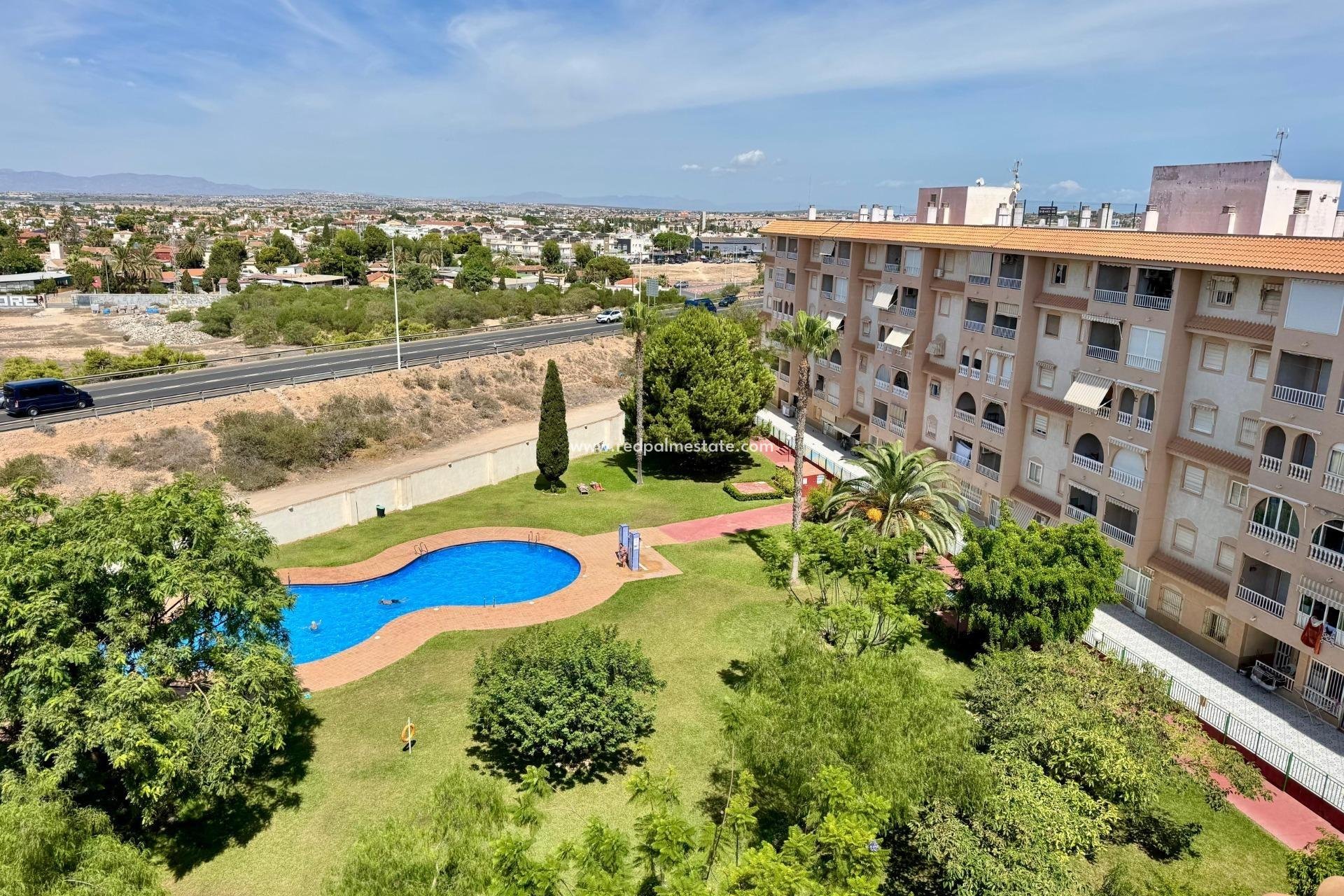 Revente - Appartements -
Torrevieja - Centro