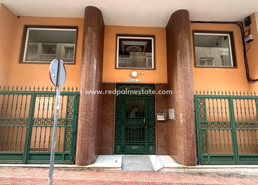 Revente - Appartements -
Torrevieja - Centro